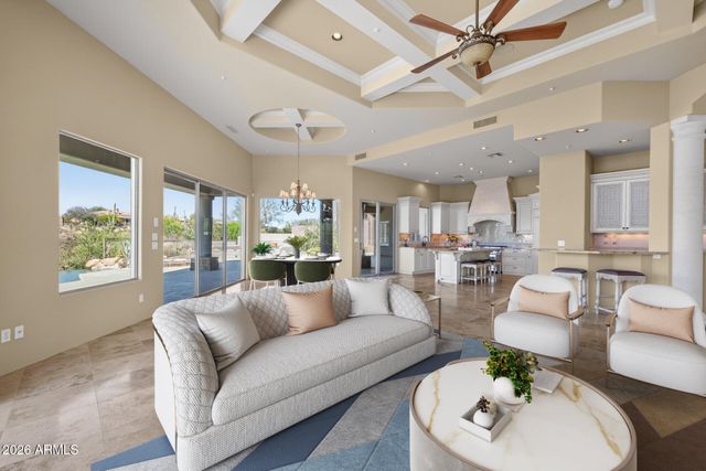 10686 E MARK Lane, Scottsdale, AZ 85262