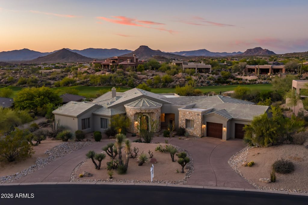 10686 E MARK Lane, Scottsdale, AZ 85262