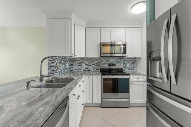 11715 WINDBOURNE COURT, Orlando, FL 32837