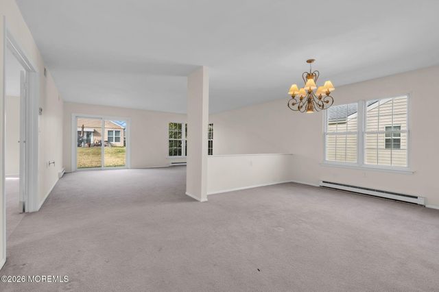 63 Sandhurst Street, Manchester, NJ 08759