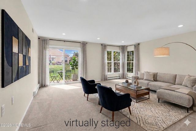 63 Sandhurst Street, Manchester, NJ 08759