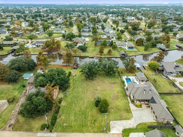 3902 Buccaneer Ln Lane, Lake Charles, LA 70605