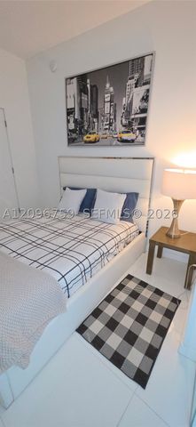 851 NE 1st Ave 2104, Miami, FL 33132