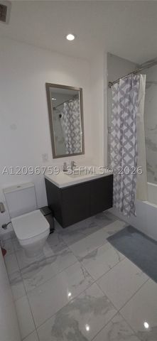 851 NE 1st Ave 2104, Miami, FL 33132