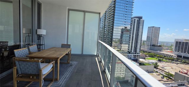 851 NE 1st Ave 2104, Miami, FL 33132
