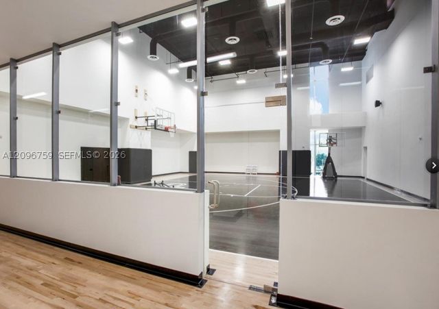851 NE 1st Ave 2104, Miami, FL 33132