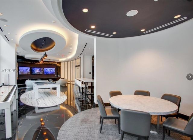 851 NE 1st Ave 2104, Miami, FL 33132
