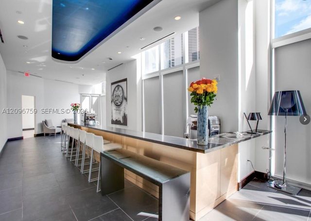 851 NE 1st Ave 2104, Miami, FL 33132