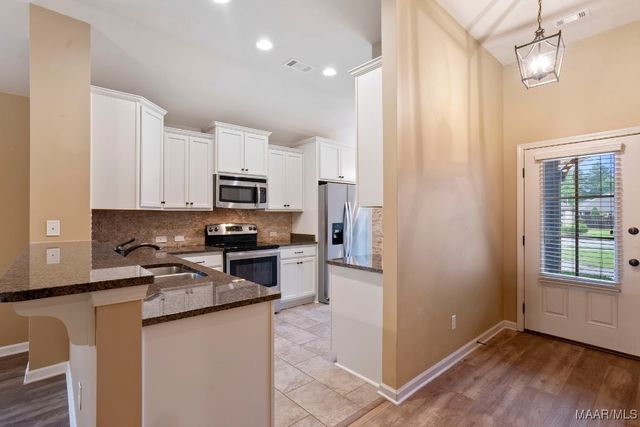 9124 WHITE POPLAR Circle, Pike Road, AL 36064