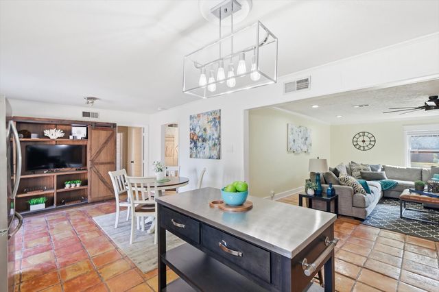 2965 Selma Lane, Farmers Branch, TX 75234