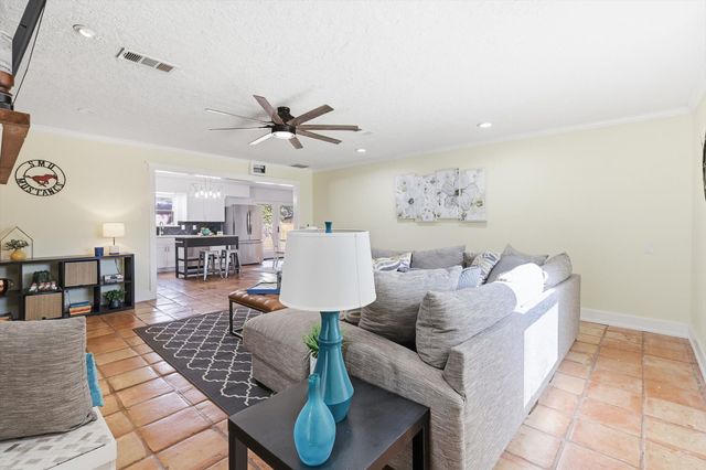 2965 Selma Lane, Farmers Branch, TX 75234