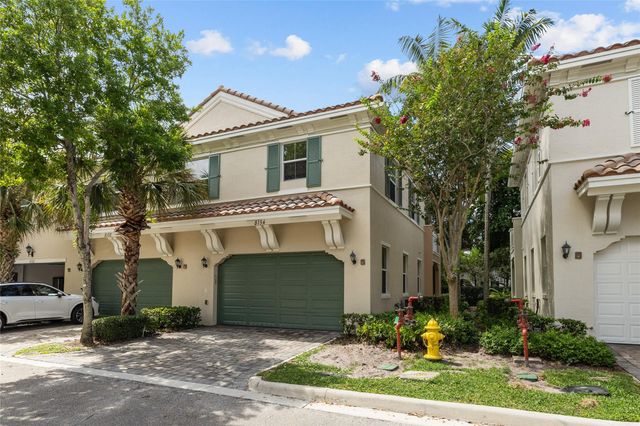8154 Cascada Isles Dr, Cooper City, FL 33024