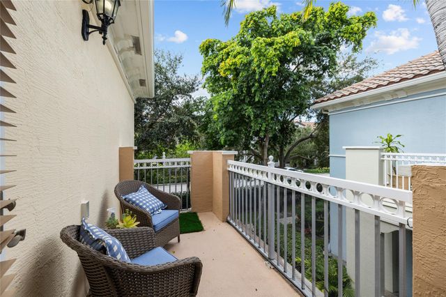 8154 Cascada Isles Dr, Cooper City, FL 33024