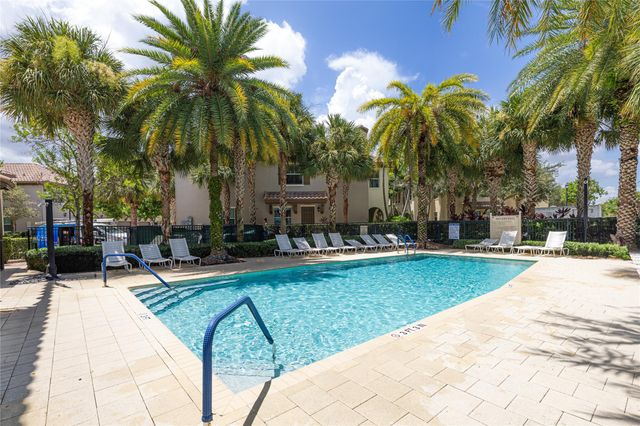 8154 Cascada Isles Dr, Cooper City, FL 33024