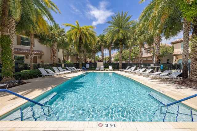 8154 Cascada Isles Dr, Cooper City, FL 33024