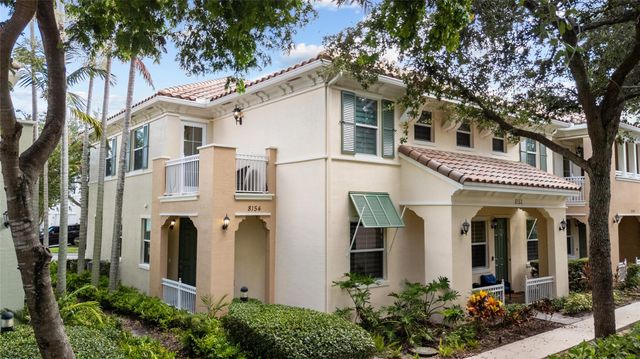 8154 Cascada Isles Dr, Cooper City, FL 33024