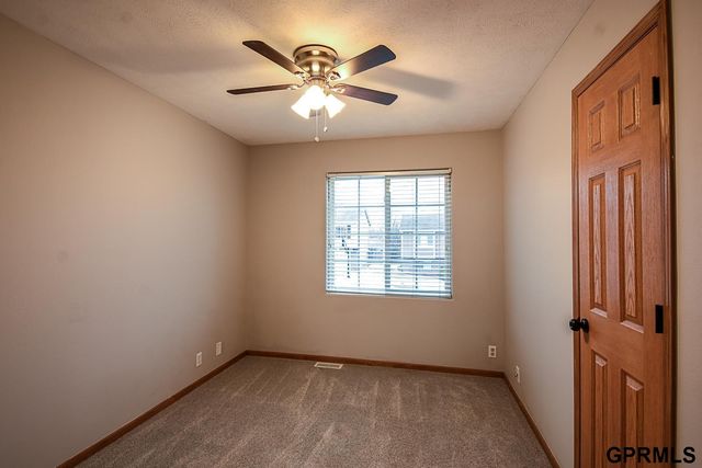 7724 Fillmore Street, Omaha, NE 68122