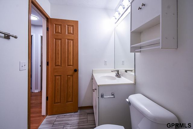 7724 Fillmore Street, Omaha, NE 68122