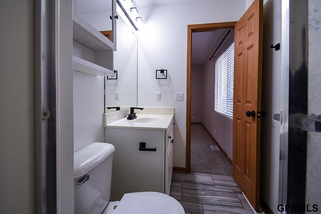 7724 Fillmore Street, Omaha, NE 68122