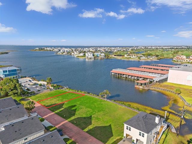 3607 Niko Court, Galveston, TX 77554