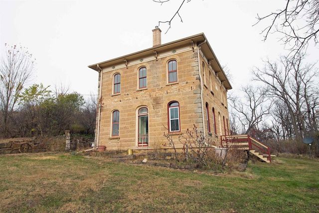 3120 County Road K, Barneveld, WI 53507