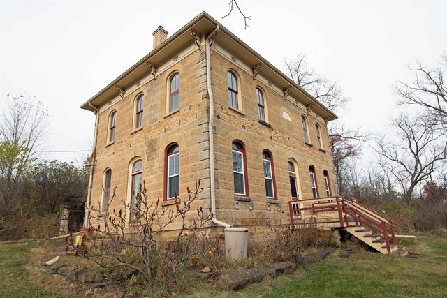 3120 County Road K, Barneveld, WI 53507