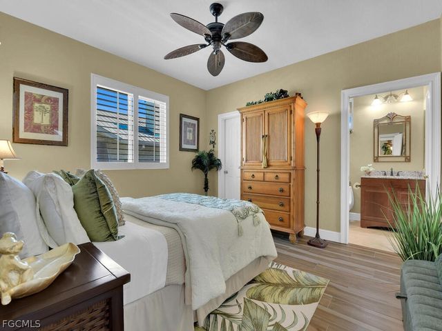 802 SW 56th ST, Cape Coral, FL 33914