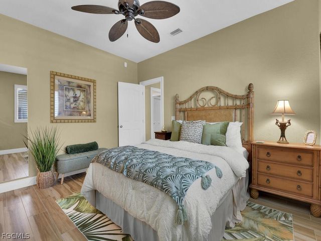 802 SW 56th ST, Cape Coral, FL 33914