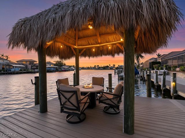 802 SW 56th ST, Cape Coral, FL 33914