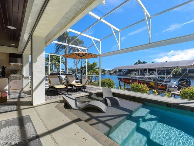 802 SW 56th ST, Cape Coral, FL 33914