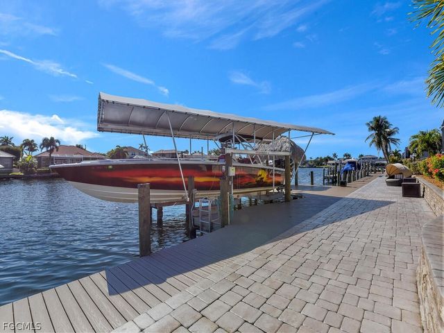 802 SW 56th ST, Cape Coral, FL 33914