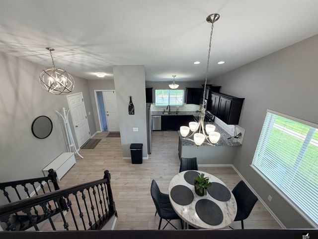 1651 Torreys Drive, Lincoln, NE 68521