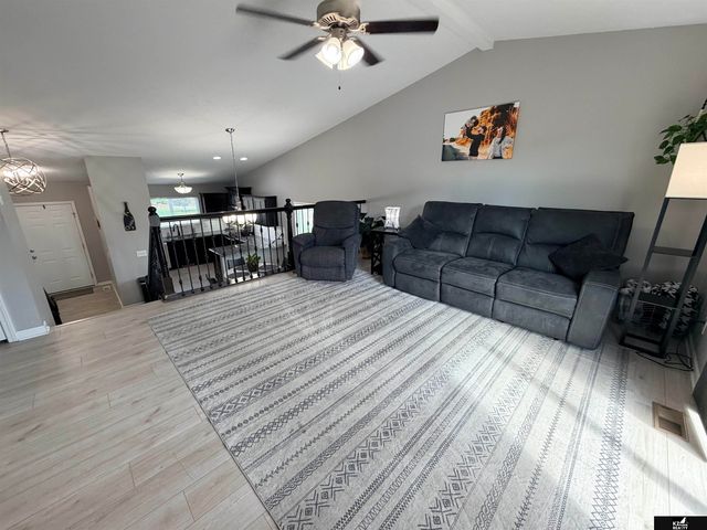 1651 Torreys Drive, Lincoln, NE 68521