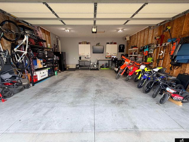 1651 Torreys Drive, Lincoln, NE 68521