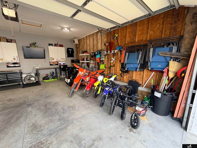1651 Torreys Drive, Lincoln, NE 68521