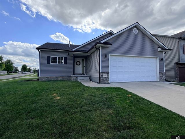 1651 Torreys Drive, Lincoln, NE 68521
