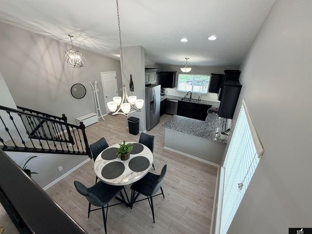 1651 Torreys Drive, Lincoln, NE 68521
