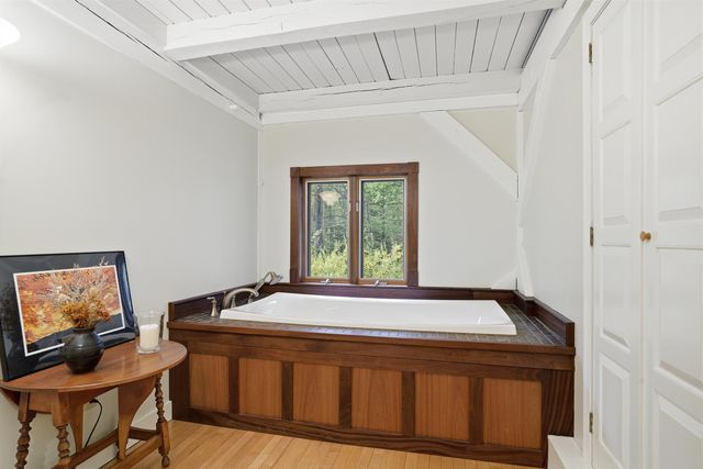 186 Hackleboro Road, Canterbury, NH 03224