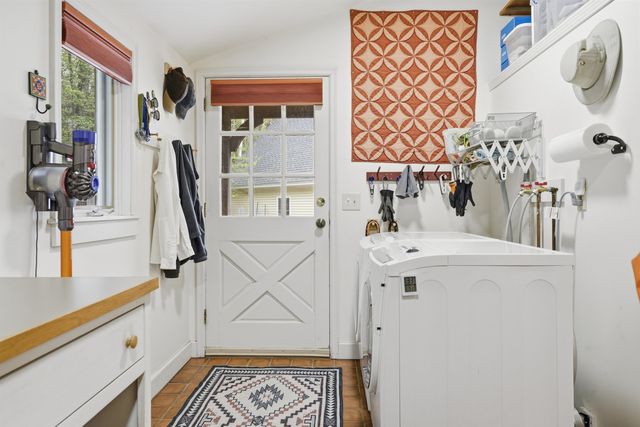 186 Hackleboro Road, Canterbury, NH 03224