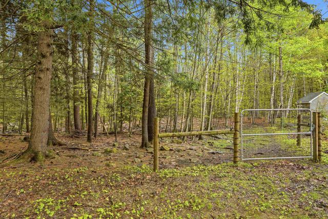 186 Hackleboro Road, Canterbury, NH 03224