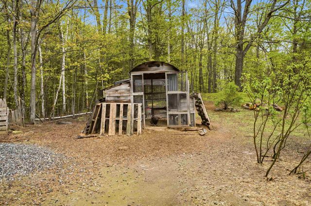186 Hackleboro Road, Canterbury, NH 03224