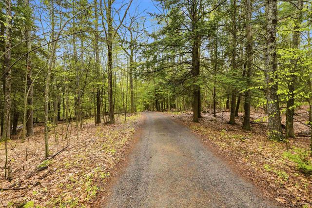 186 Hackleboro Road, Canterbury, NH 03224