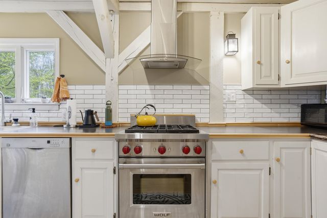 186 Hackleboro Road, Canterbury, NH 03224