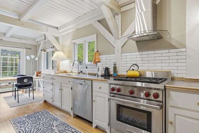 186 Hackleboro Road, Canterbury, NH 03224
