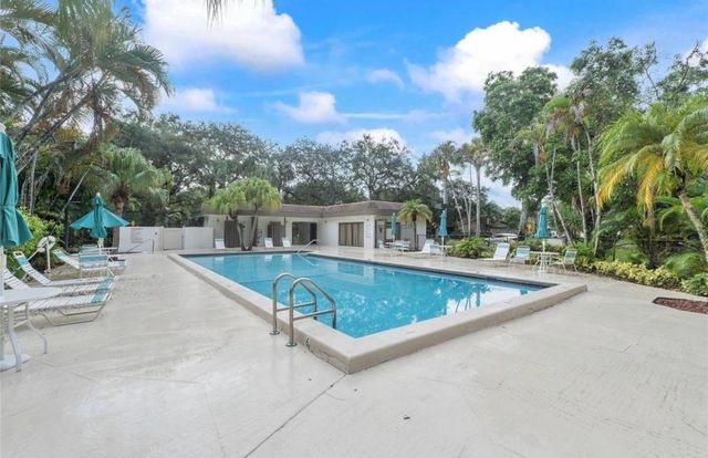 7675 NW 79th Avenue 114, Tamarac, FL 33321