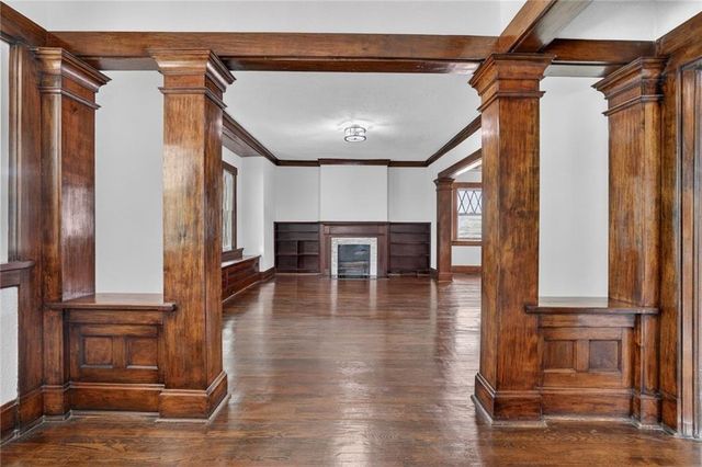 3304 W COLEMAN Road, Kansas City, MO 64111
