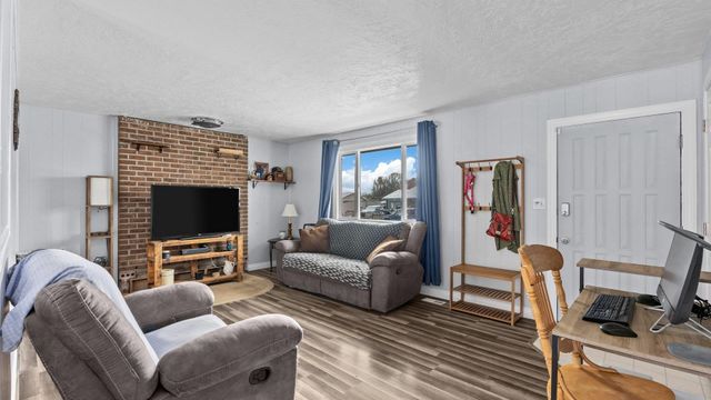 3317 S Highland Drive, Clifton, CO 81520