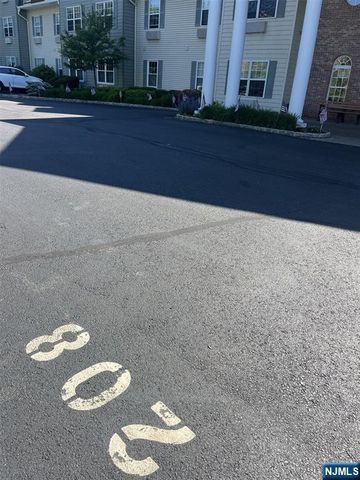 1208 Richmond 208, West Milford, NJ 07480