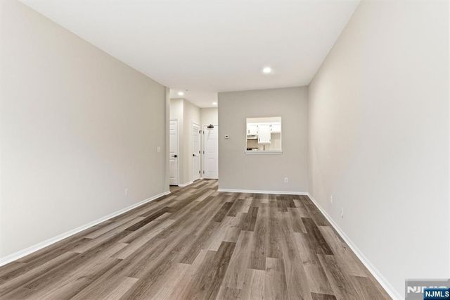 1208 Richmond 208, West Milford, NJ 07480