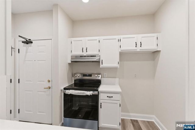 1208 Richmond 208, West Milford, NJ 07480
